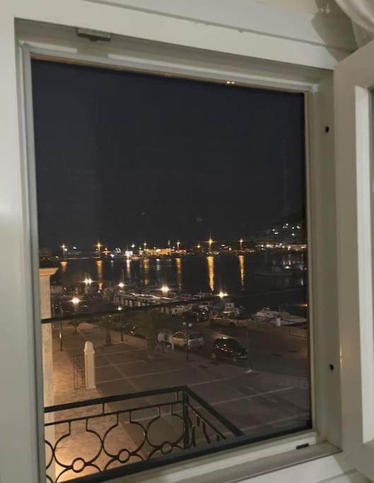 Argo Downtown Apartment Kalymnos Town ภายนอก รูปภาพ