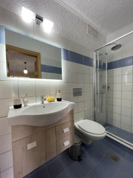 Argo Downtown Apartment Kalymnos Town ภายนอก รูปภาพ