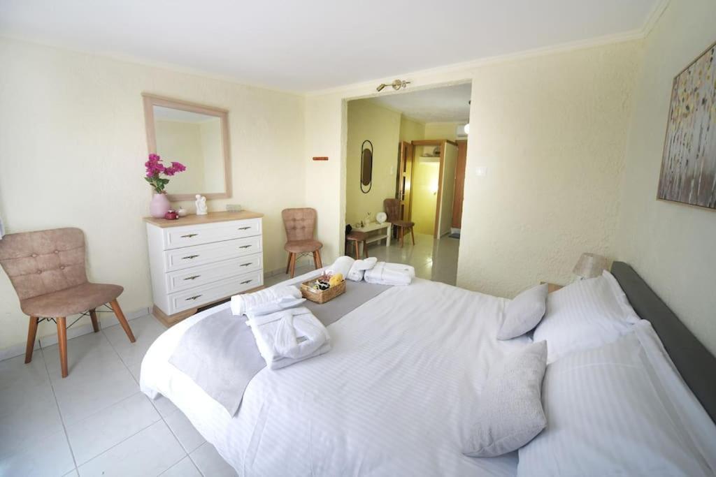 Argo Downtown Apartment Kalymnos Town ภายนอก รูปภาพ