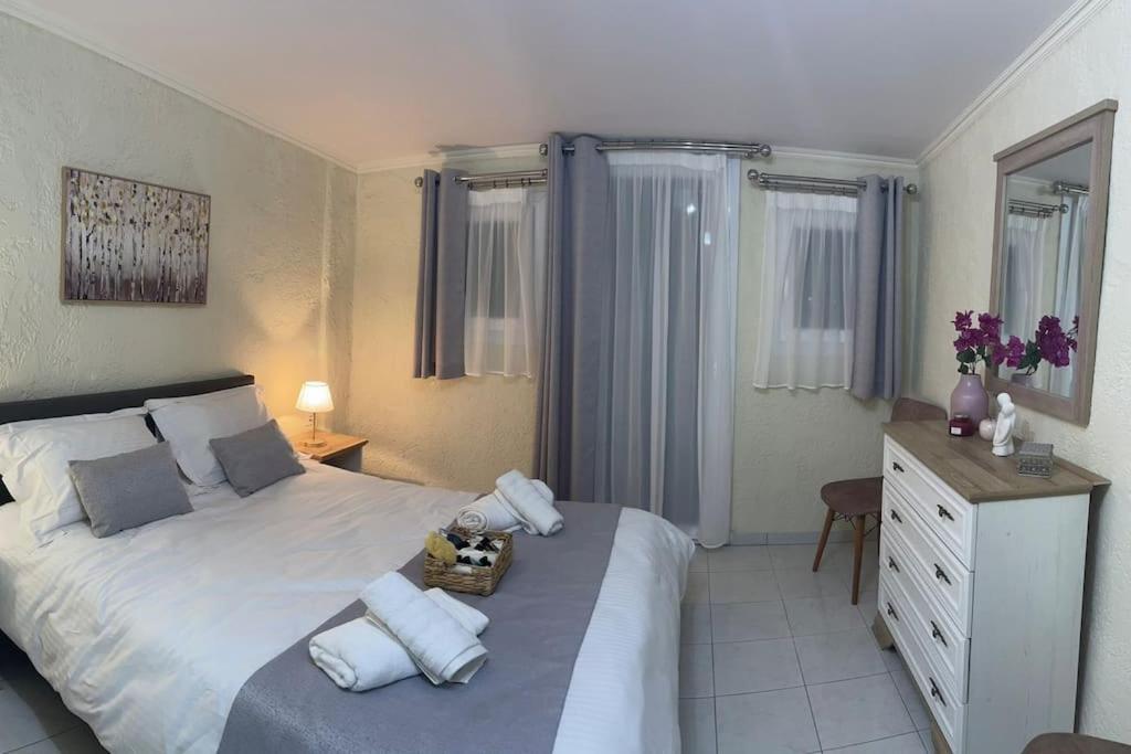 Argo Downtown Apartment Kalymnos Town ภายนอก รูปภาพ