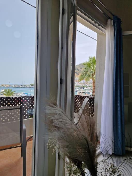 Argo Downtown Apartment Kalymnos Town ภายนอก รูปภาพ